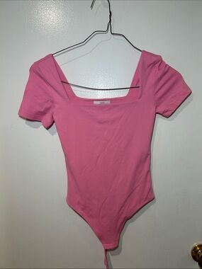 Aritzia Babaton Square Neck Light Gumball Pink One-Piece Bodysuit size XS